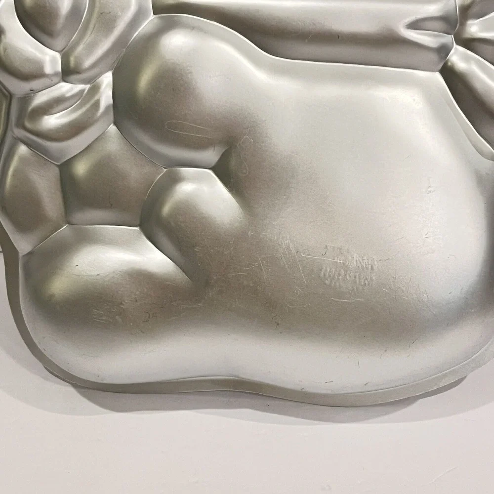 VTG Wilton Teddy Bear Cake Pan Mold‎  502-7458 w/ Bow Holding Flower Kids Party